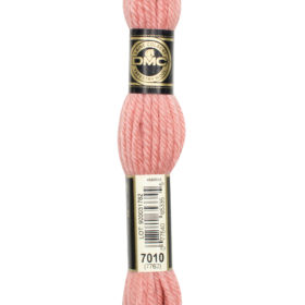 DMC Tapestry Wool #7010-Terra Cotta Light