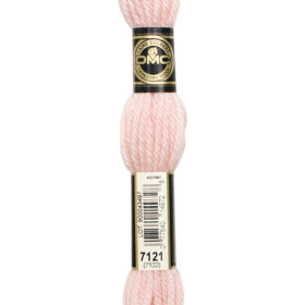 DMC Tapestry Wool #7121 Peach Pink Light